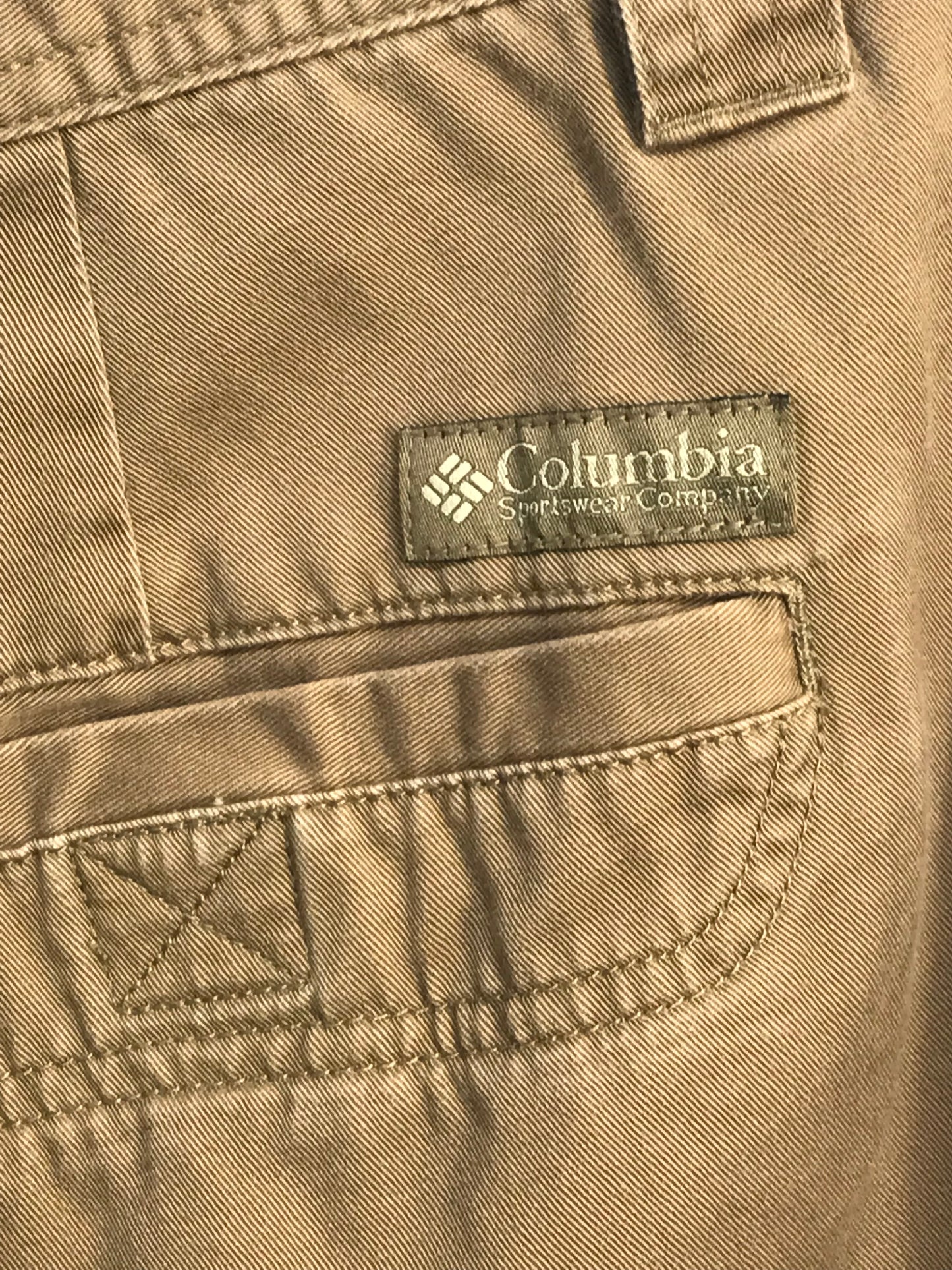 Columbia Khaki Cargo Shorts Mens 42