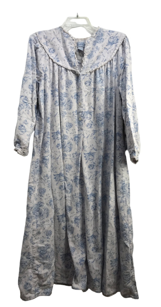 Vintage Lanz of Salzburg Flannel Nightgown White with Blue Flowers Ladies L (Lt Staining/Picking)