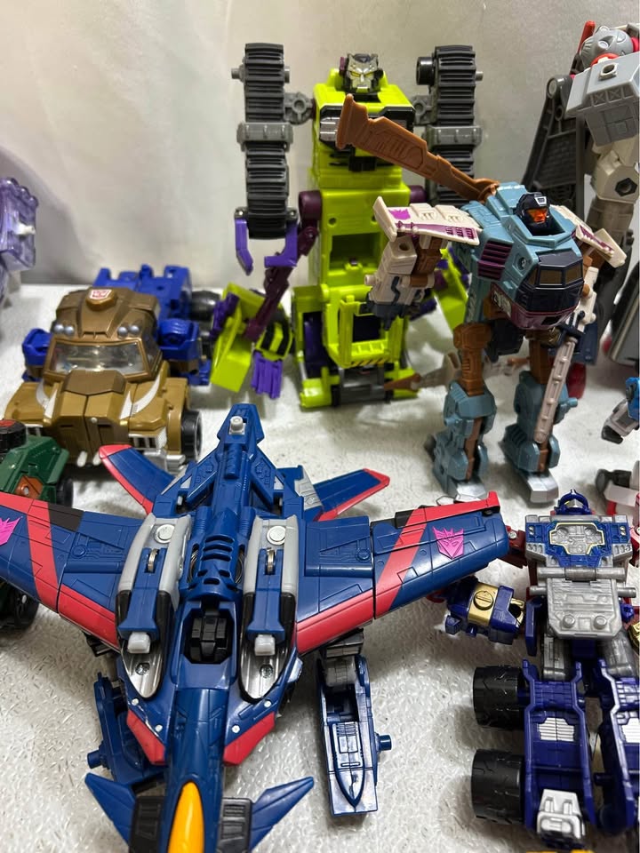 Huge LOT Transformers + The Armada Unicron too! FREE SHIPPING!