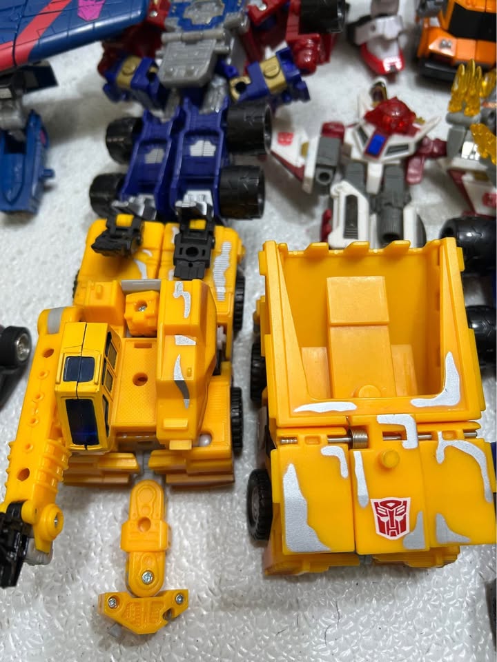 Huge LOT Transformers + The Armada Unicron too! FREE SHIPPING!