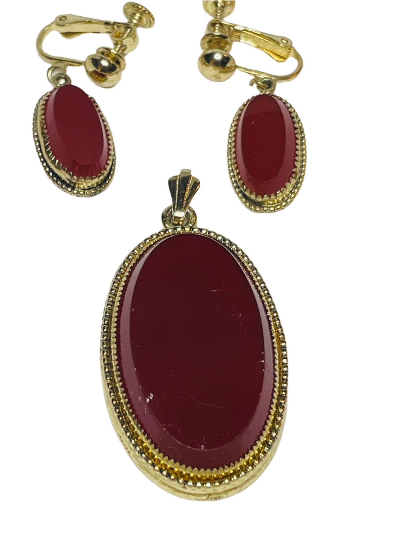 Vintage Red Stone Gold Tone Accents 3 PC Necklace Pendant + Clip Earring Set