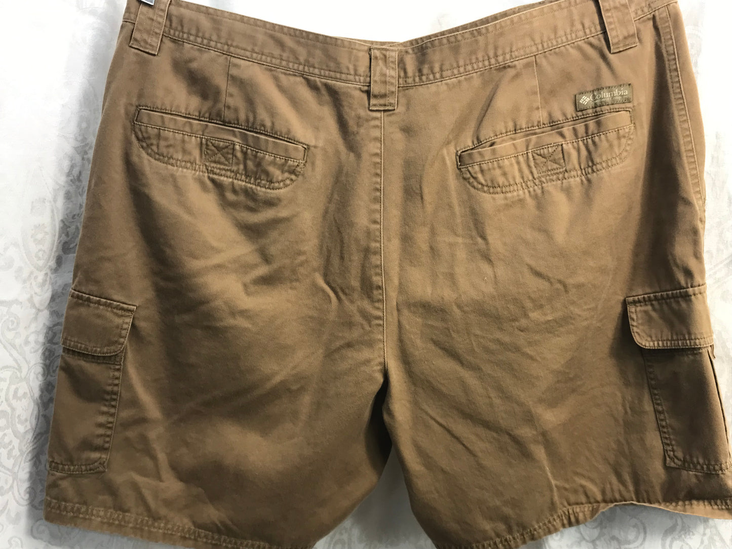 Columbia Khaki Cargo Shorts Mens 42