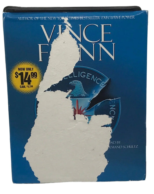 AUDIO BOOK ON CD - VINCE FLYNN - Memorial Day (DAMAGED COVER)